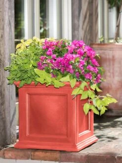 Fairfield Self-Watering Square Planter, 20” X 20” -Green Works Shop 39 618 08477 tif