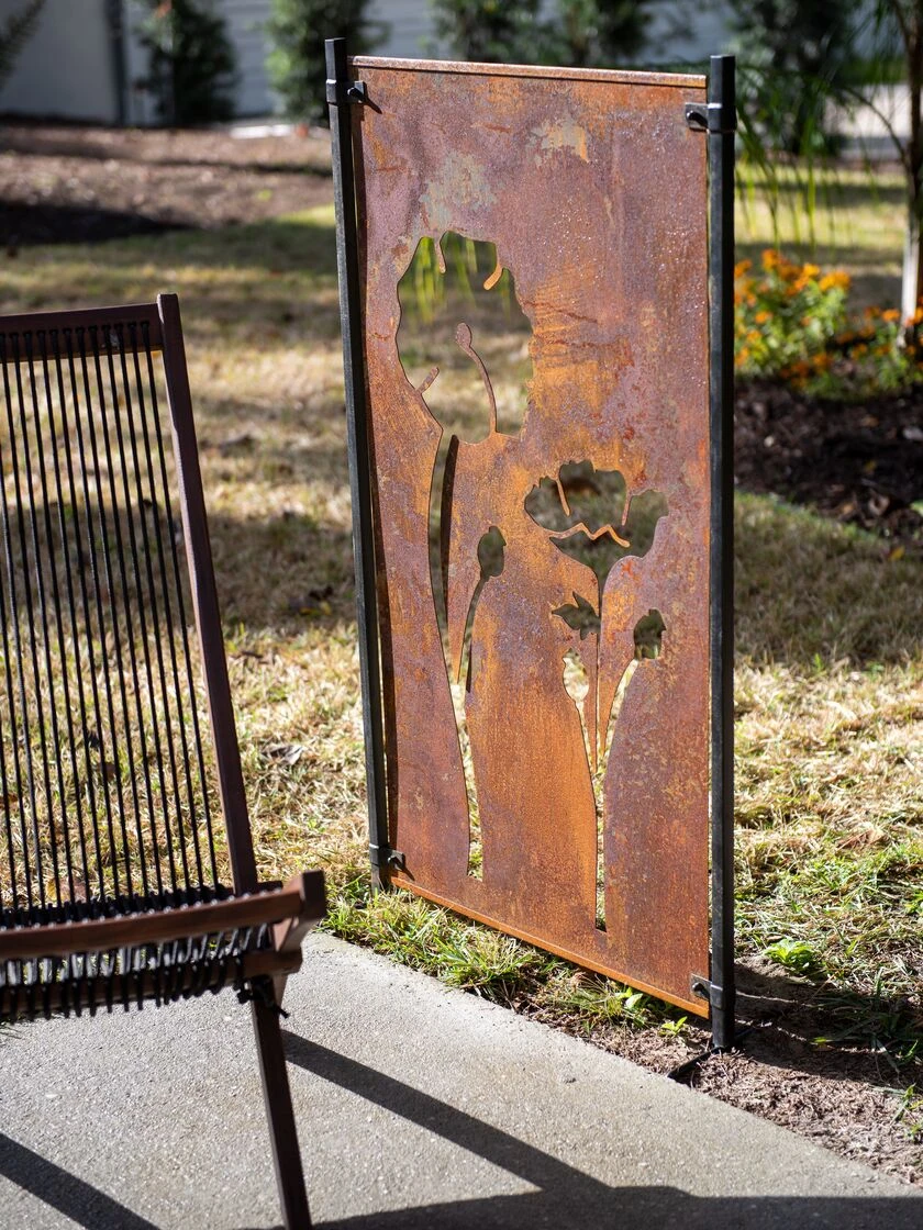 Poppy Corten Steel Screen 4 Poppy Corten Steel Screen - Image 2