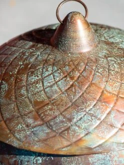 Acorn Hose Pot -Green Works Shop 3 4 crop 8613361 0045