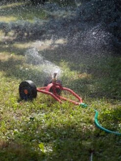 Wheeled Sprinkler Sled -Green Works Shop 8610520 06V tif