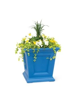 Fairfield Self-Watering Square Planter, 16” X 16” -Green Works Shop 8611695 046 tif